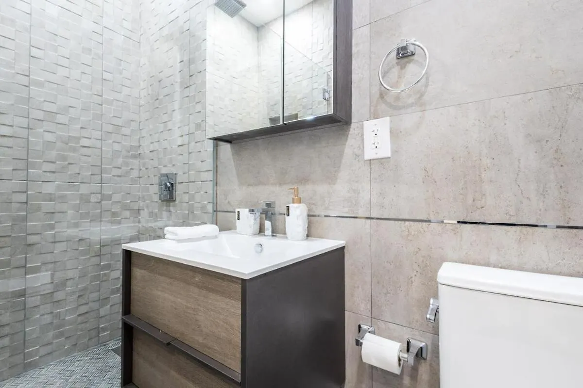 317-1An - New Modern 1Br W&D Walk To Central Park New York 0*,  USA